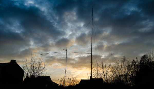 Antenne verticale pour le 80 et le 40 mètres