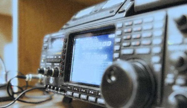 Un booster de tension au QSJ QRP pour un transceiver mobile