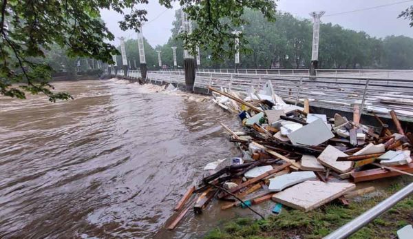 Des radioamateurs bénévoles du B-EARS viennent en aide lors des inondations