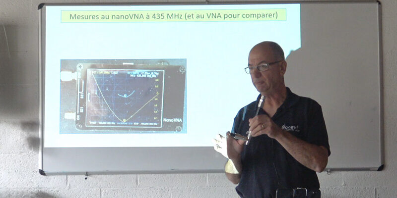 Plongée dans l'Art des Antennes avec ON4IJ - Un Exposé Incontournable !